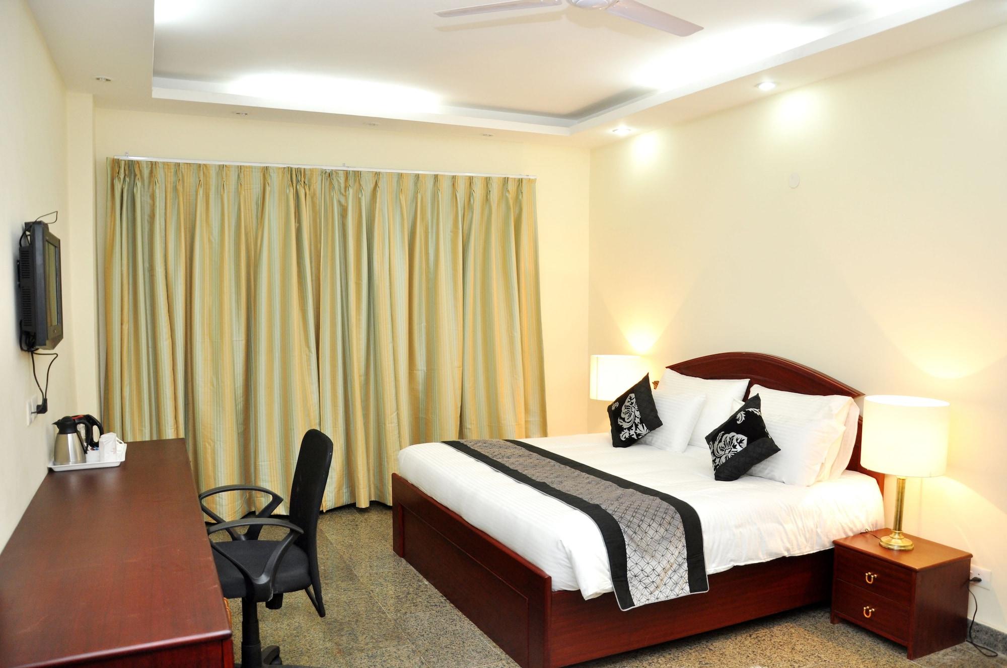 Oyo 367 Hotel Forest Green Нью-Делі Екстер'єр фото