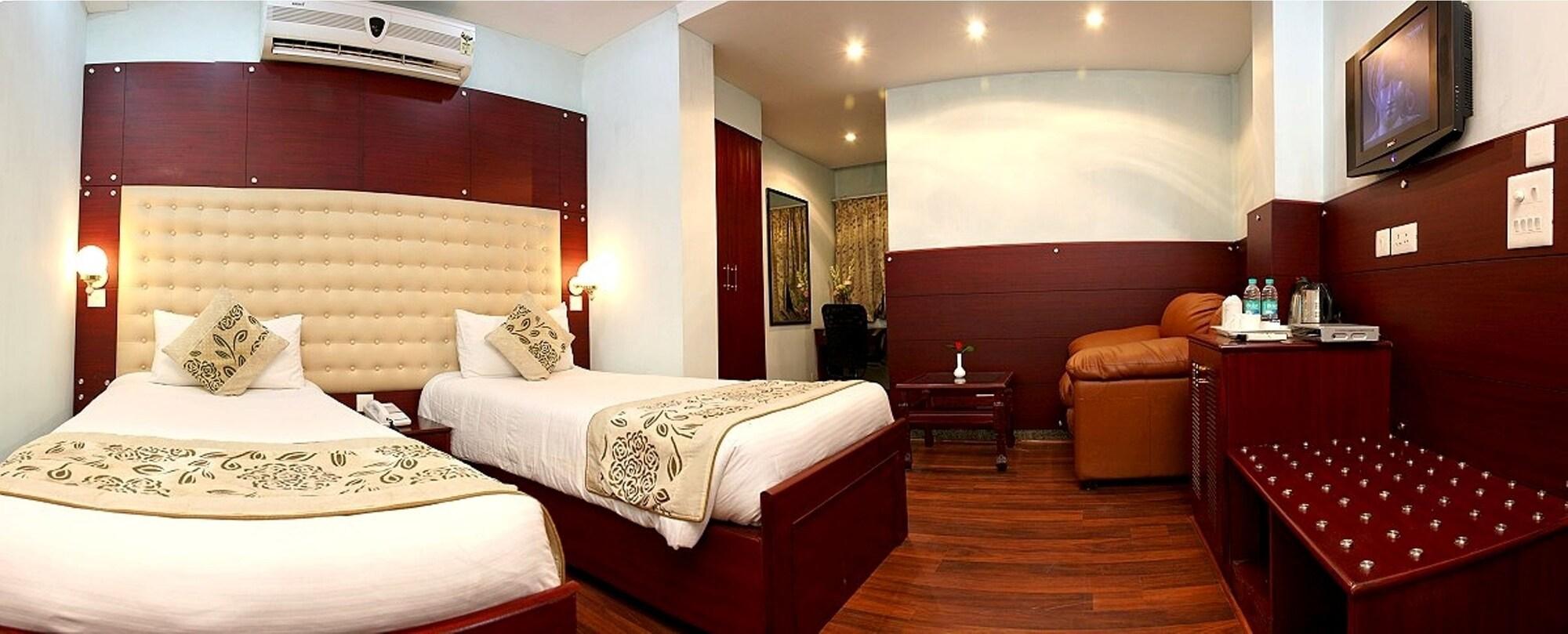 Oyo 367 Hotel Forest Green Нью-Делі Екстер'єр фото
