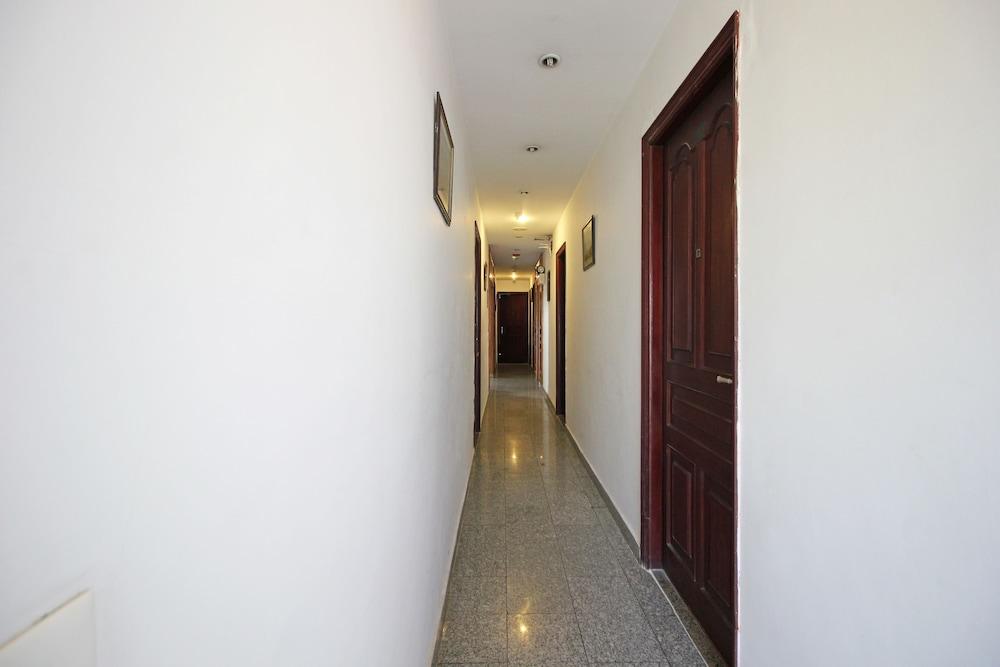Oyo 367 Hotel Forest Green Нью-Делі Екстер'єр фото