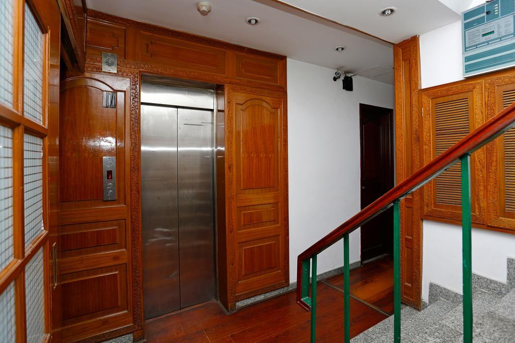 Oyo 367 Hotel Forest Green Нью-Делі Екстер'єр фото
