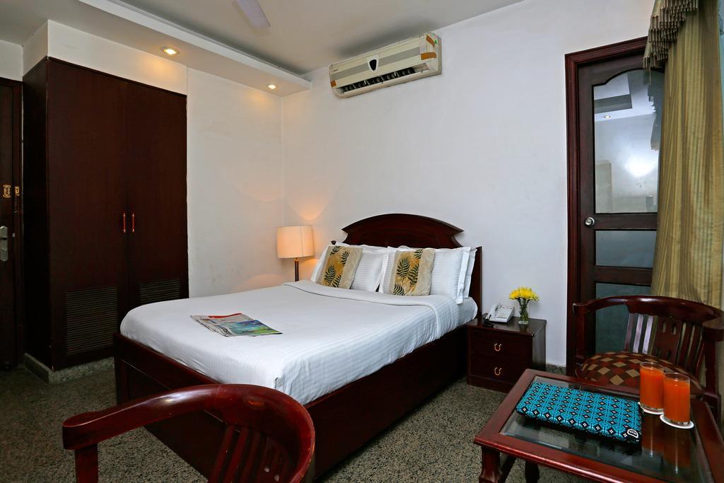 Oyo 367 Hotel Forest Green Нью-Делі Екстер'єр фото